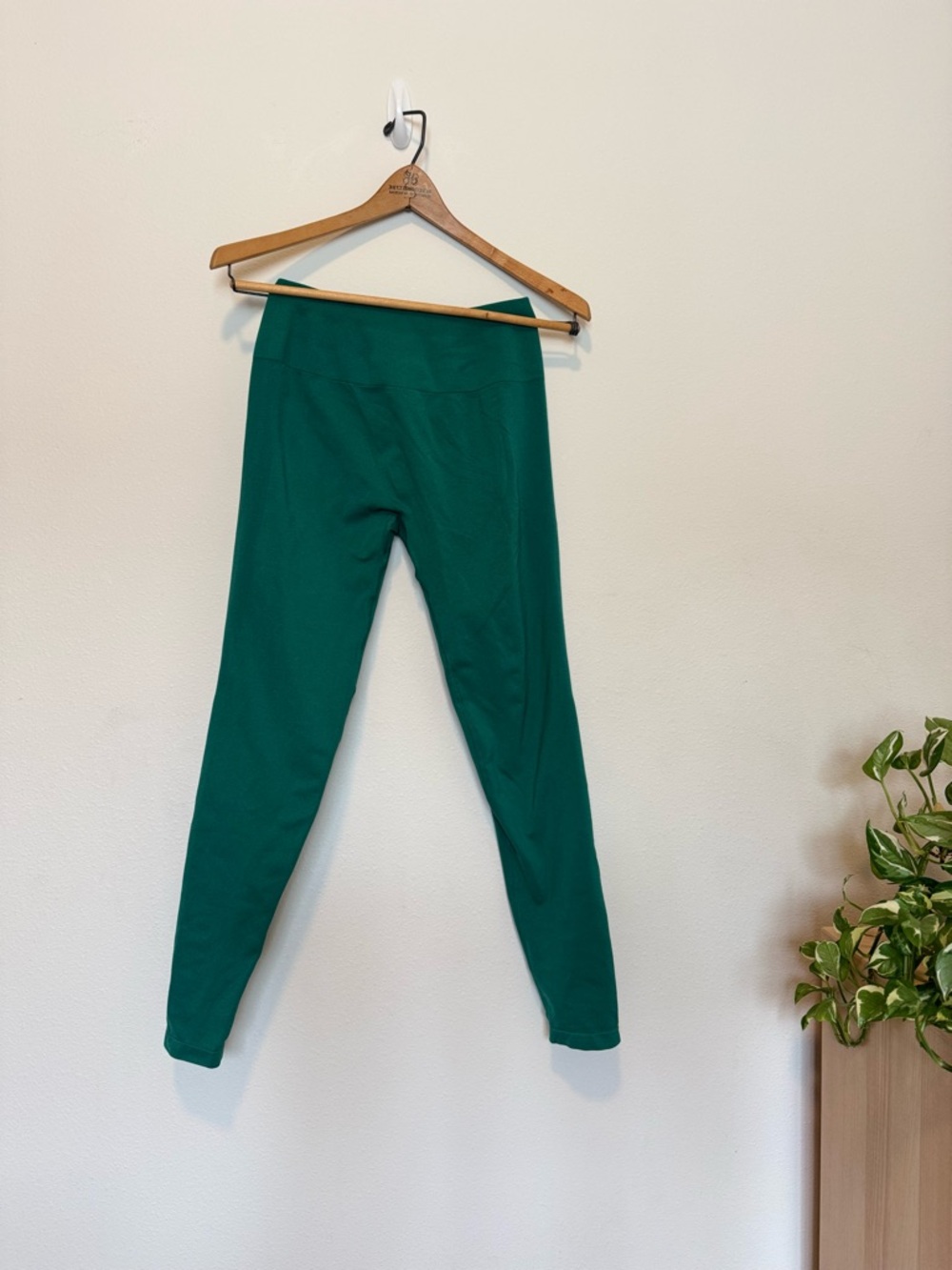 Aurola Emerald Green High-Waist Contoured Leggings